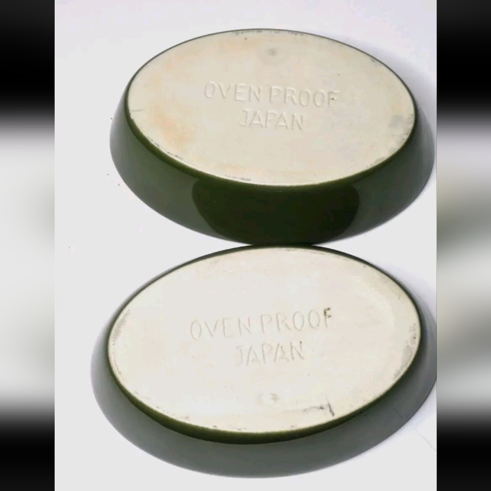set of vintage Green and white Oven Proof Bowls Made in Japan